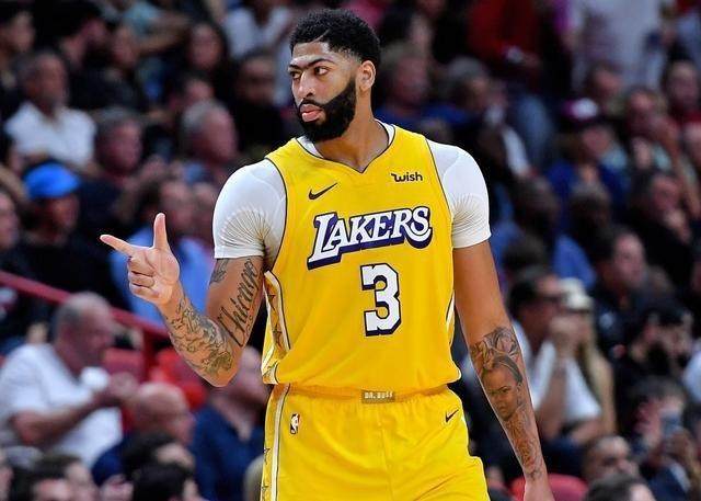 开云首页登录-认清现实？浓眉：我们要以挑战者自居 否则别谈争冠