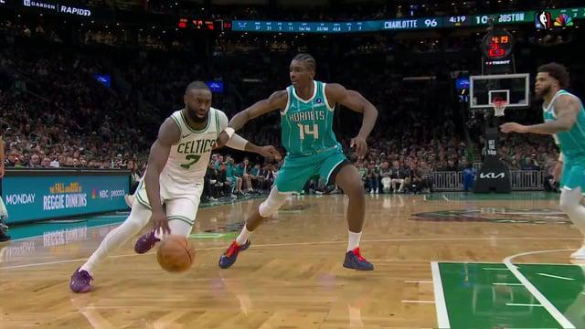 开云-裁判吹了杰伦·布朗翻腕，整个联盟都慌了